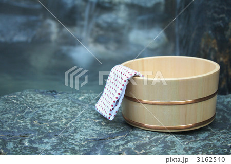 温泉と桶 3162540