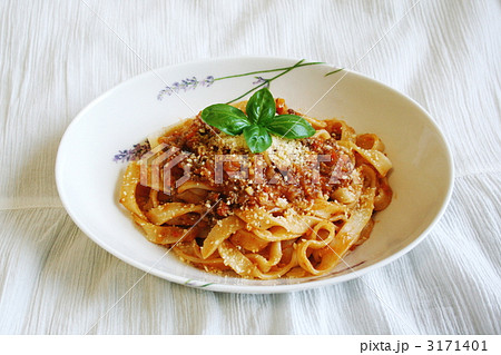 フィットチーネのボロネーゼ 3171401