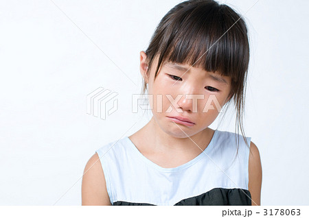 泣き顔の子供 泣き顔の子供 3178063