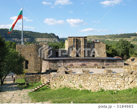 「ツァレヴェツ丘の王宮跡」（ブルガリア、ヴェリコ・タルノヴォ） 3184665