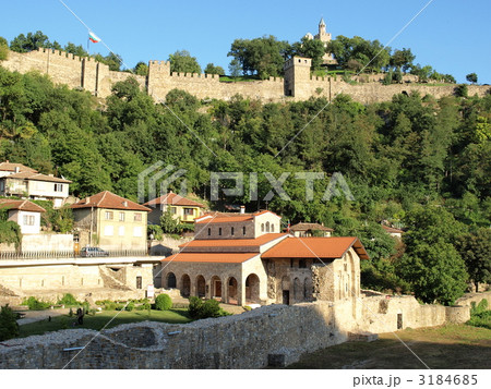 「ツァレヴェツ丘と40人教会」（ブルガリア、ヴェリコ・タルノヴォ） 3184685