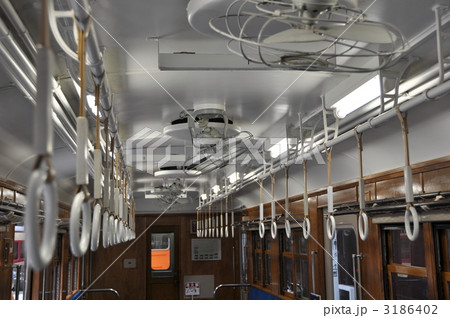 懐かしい車内 3186402