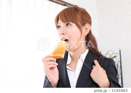 パンだけの忙しい朝 3193863