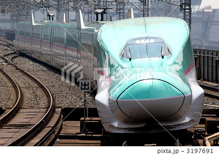 東北新幹線 E5系はやぶさの写真素材