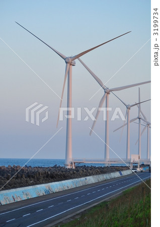 風力発電の風車 3199734