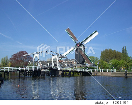 ライデンの風車と跳ね橋 3201494