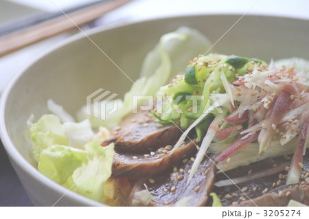 鰹のたたきサラダ 3205274