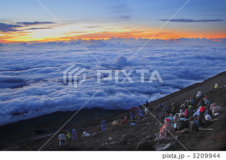 富士山からの日の出 富士山からの日の出 3209944