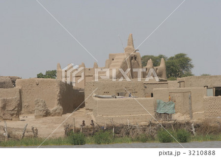 ニジェール川沿いトゥアレグ族の村 ニジェール川沿いトゥアレグ族の村 3210888