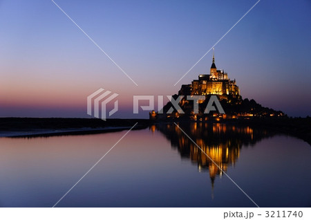夕暮れのモンサンミッシェル 世界遺産 夕暮れのモンサンミッシェル 世界遺産 3211740