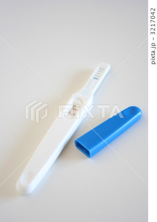 妊娠検査薬(陽性) 妊娠検査薬(陽性) 3217042