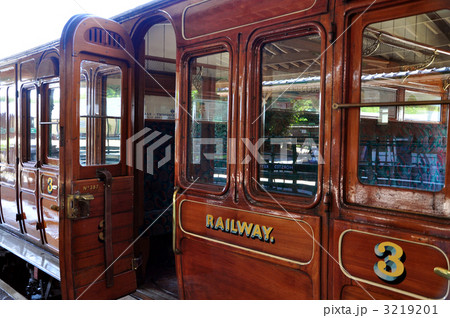 メトロポリタンコーチ　 3219201