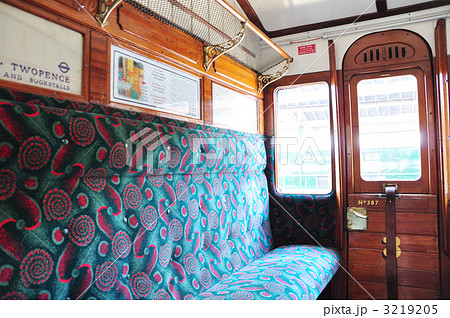 メトロポリタンコーチ　3等車 3219205