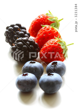 ３種のベリー 3231384