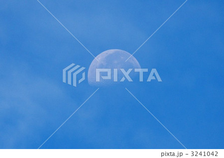 昼間の月 3241042