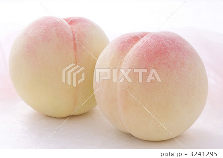 もも もも 3241295