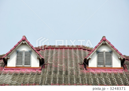 洋館の出窓 3248371