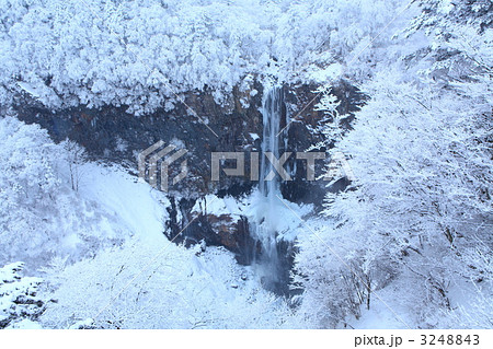 厳冬の華厳の滝 厳冬の華厳の滝 3248843
