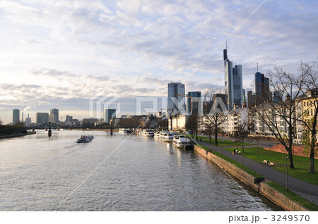 ドイツ　フランクフルト 3249570