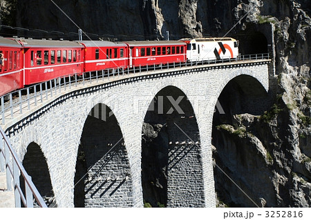 世界遺産ランドヴァッサー橋 スイス 世界遺産ランドヴァッサー橋 スイス 3252816