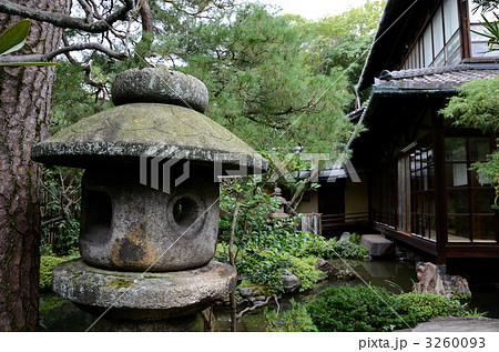 並河家住宅の水上住宅と石灯篭　（並河靖之七宝記念館） 3260093