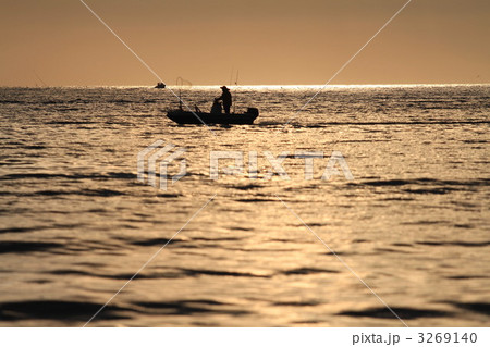 夕暮れ時 夕暮れ時 3269140