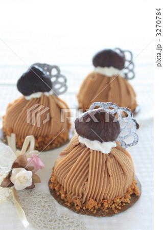 ケーキ　スイーツ　モンブラン 3270784