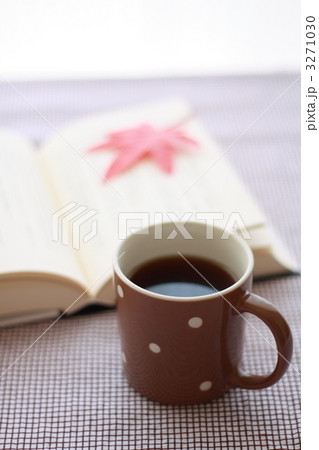 秋には読書 秋には読書 3271030