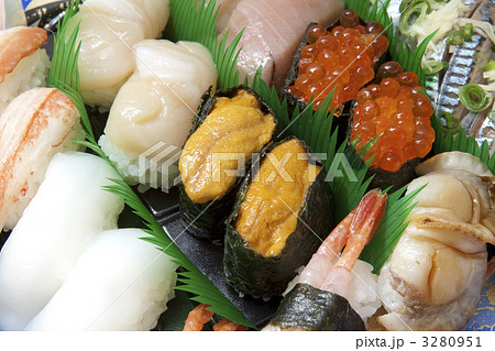 おすし盛り合わせ 3280951