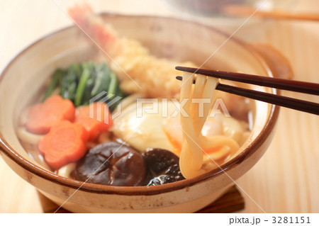 鍋焼きうどん 3281151
