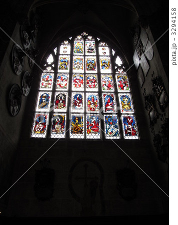 聖ローレンツ教会のステンドグラス 3294158