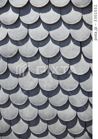 Scale shaped shingles. 3301031