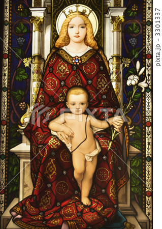 Stained Glass Window of Madonna and Childの写真素材 [3301337] - PIXTA