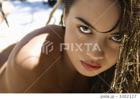 Portrait of woman. 3302127