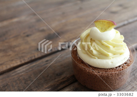 ココア生地のサツマイモのケーキ　野菜スイーツ 3303682