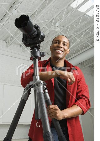 Photographer in studio. 3305780