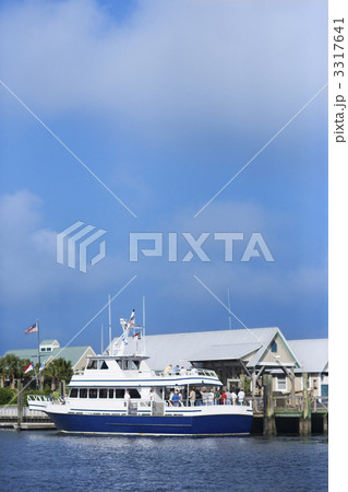 Ferry boat on Bald Head Island. Ferry boat on Bald Head Island. 3317641