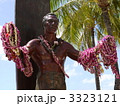 ワイキキのデューク・カハナモク像 3323121