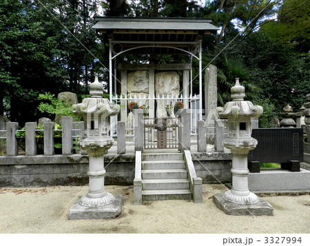 医王寺の墓　その１ 3327994