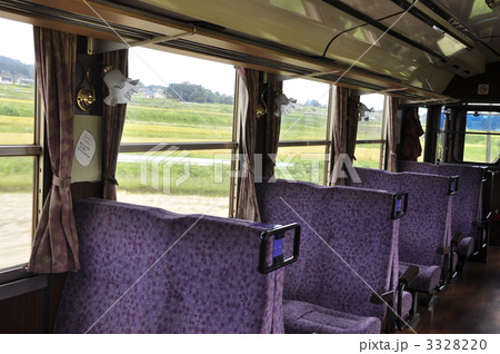 ローカル線　車内 3328220