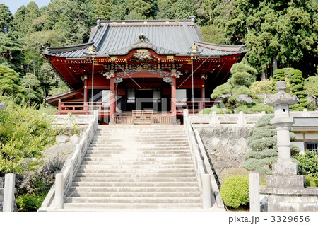 身延山久遠寺拝殿 3329656