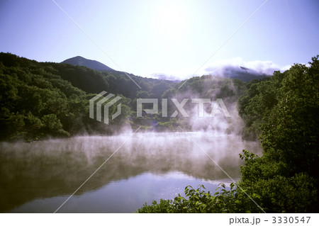 八甲田・地獄沼の朝 3330547