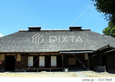 萱葺屋根里山古民家母屋 萱葺屋根里山古民家母屋 3337904