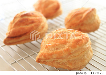 アップルパイ　焼き立て 3339175