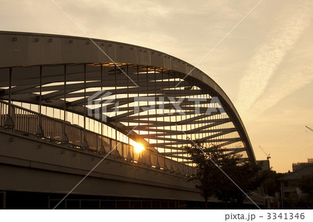 銀橋に落ちる夕陽 3341346