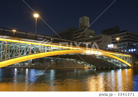 天神橋のライトアップ 3341371