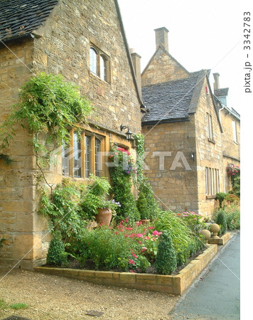 コッツウォルズの街並み 3342783