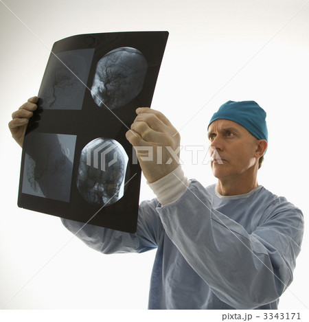 Doctor reading x ray. 3343171