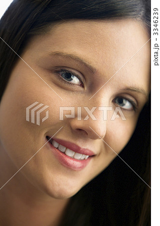 Pretty young woman 3346239