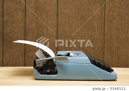 Typewriter. 3346521